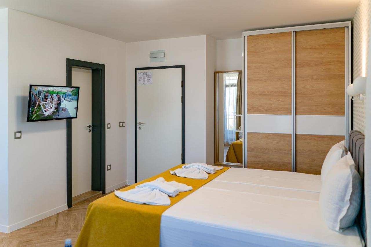Family Hotel Laxo Obzor Exterior photo